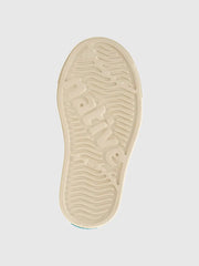 C11