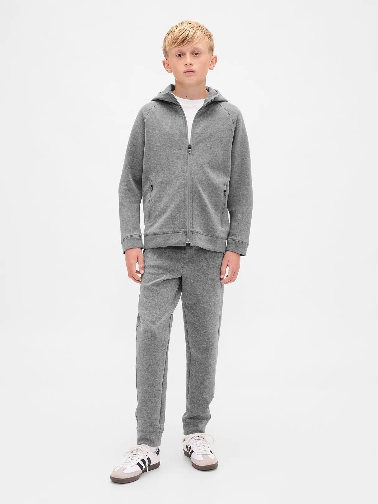 XL (12)
