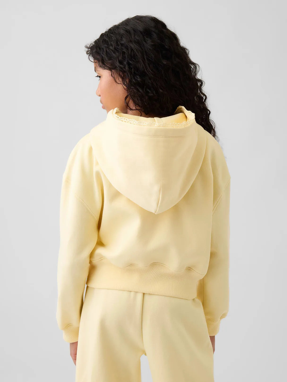 XL (12)