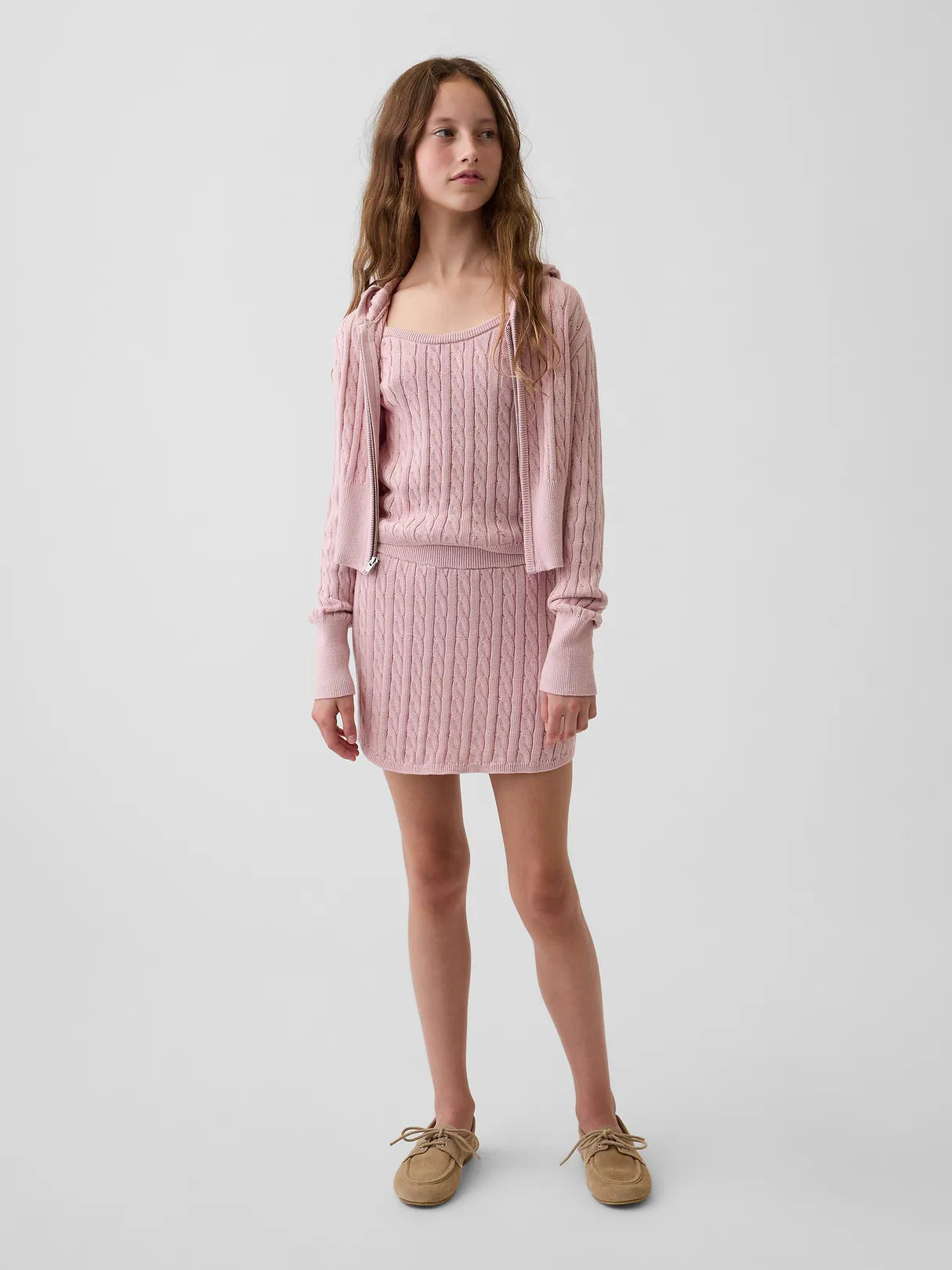 XL (12)