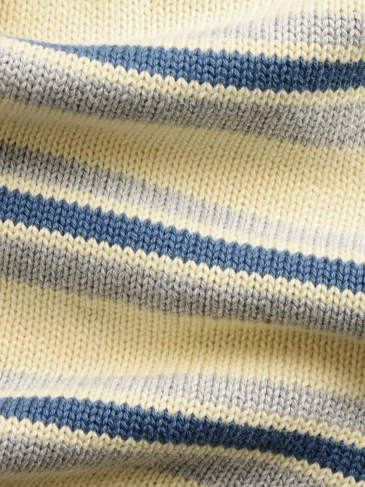 XL (12)