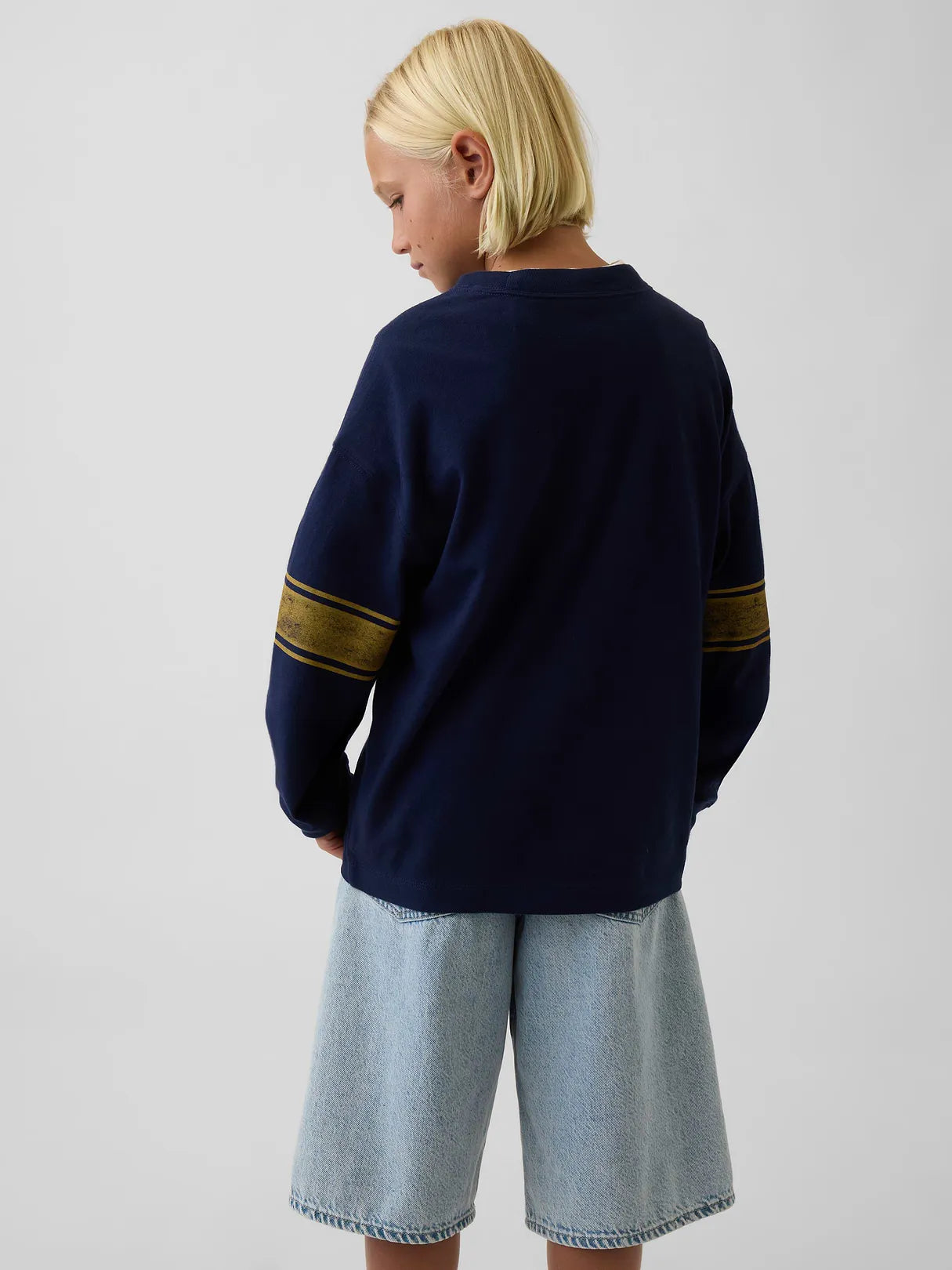XL (12)