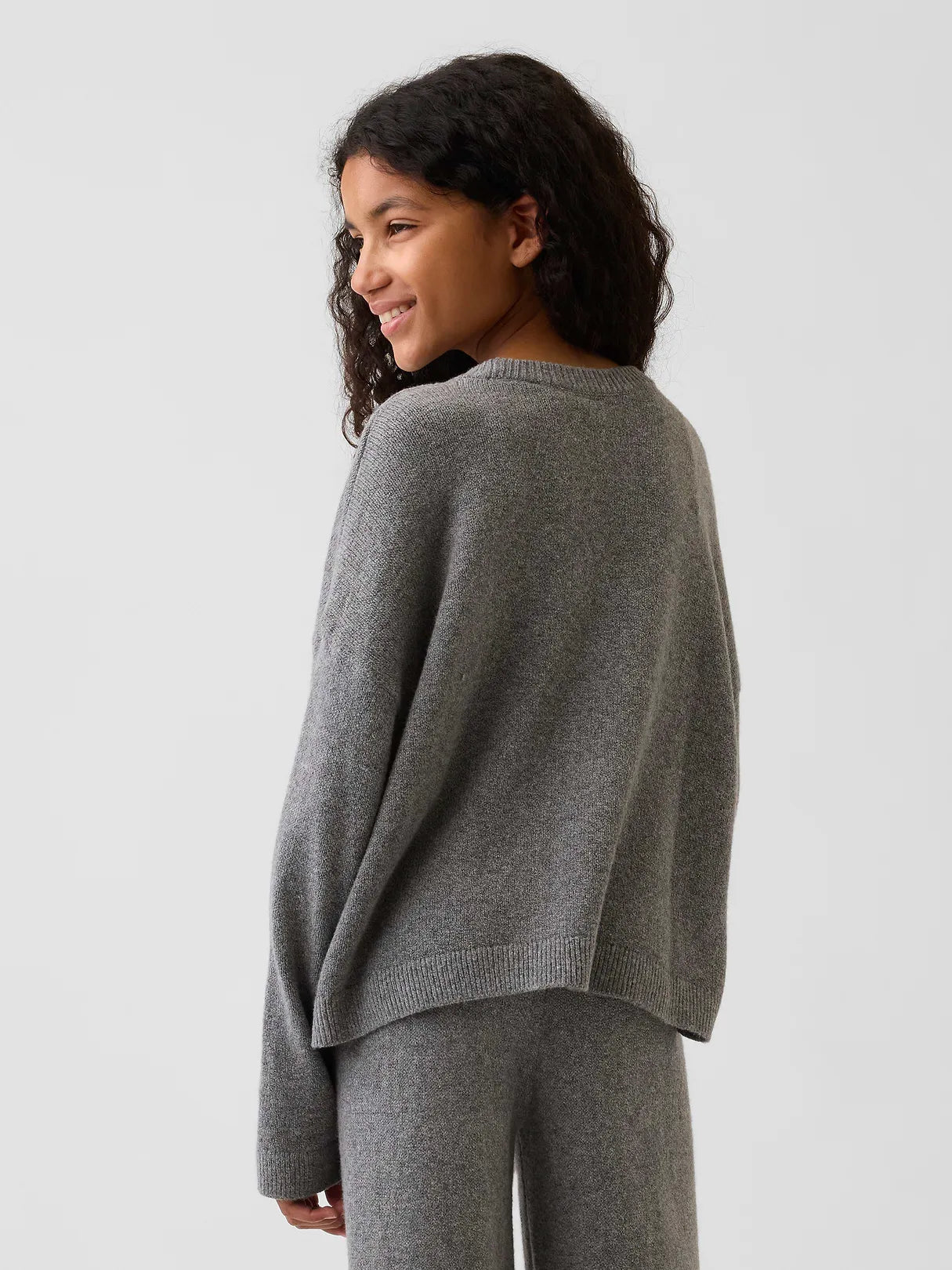 XL (12)