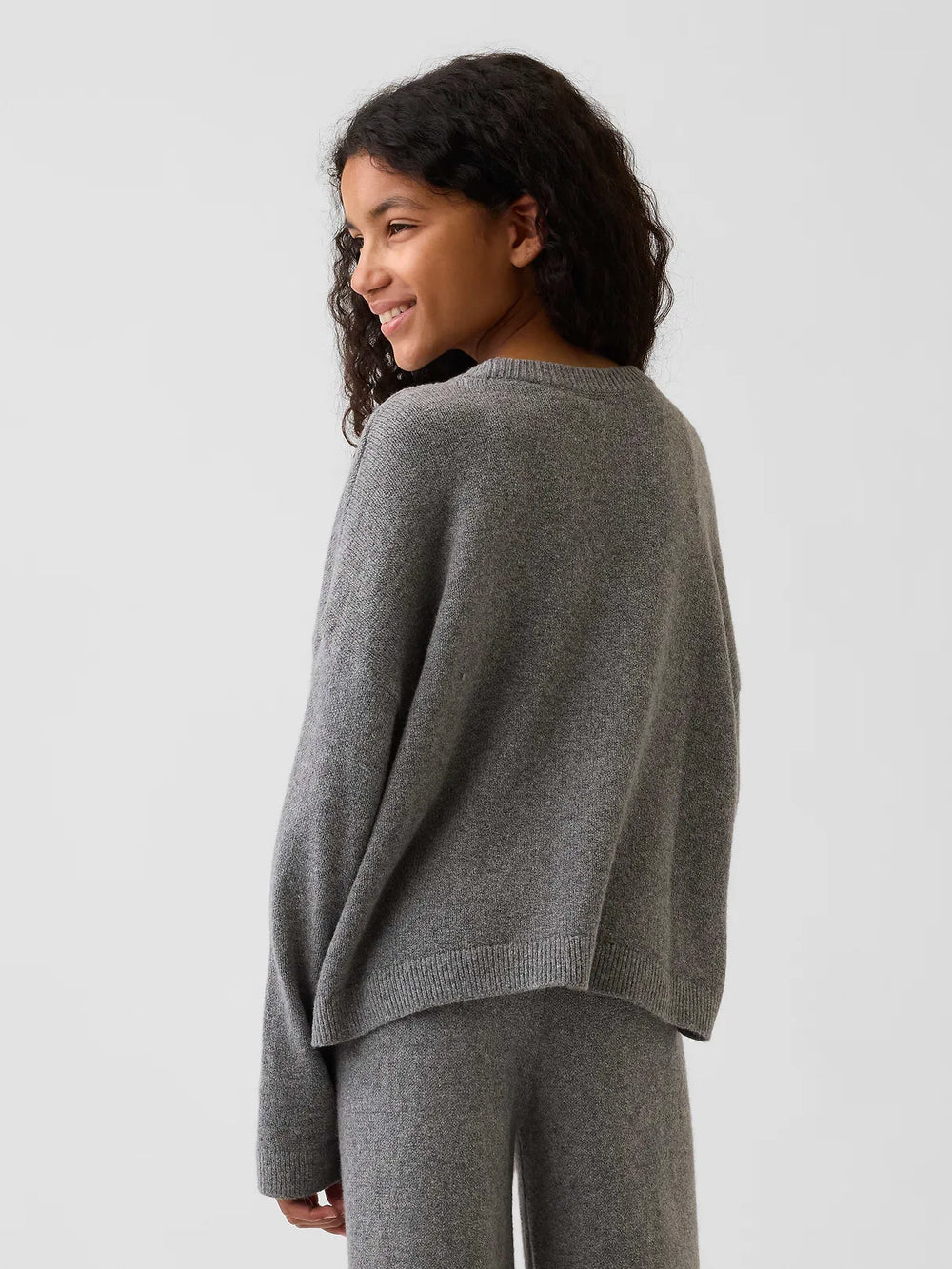XL (12)